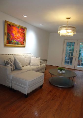 4487 Post Pl Apt 126, Nashville, TN 37205