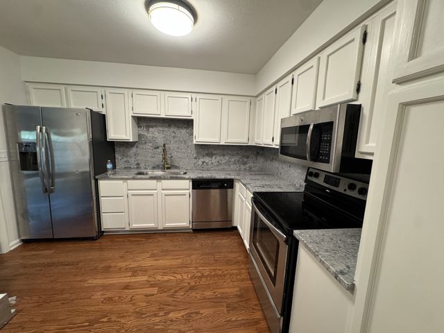 4487 Post Pl Apt 126, Nashville, TN 37205