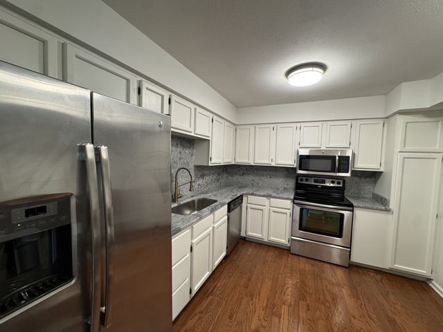 4487 Post Pl Apt 126, Nashville, TN 37205
