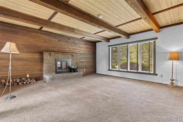 11 Glen Hollow Road, Glen Carbon, IL 62034