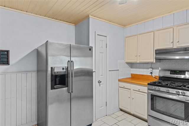 11 Glen Hollow Road, Glen Carbon, IL 62034