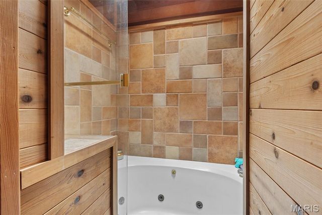 11 Glen Hollow Road, Glen Carbon, IL 62034