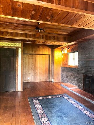 11 Glen Hollow Road, Glen Carbon, IL 62034