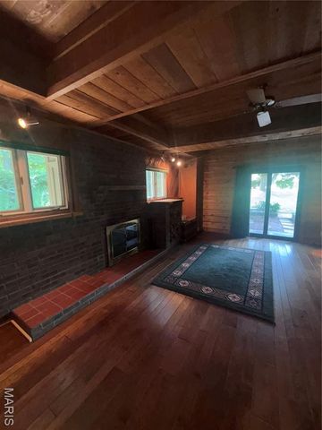 11 Glen Hollow Road, Glen Carbon, IL 62034