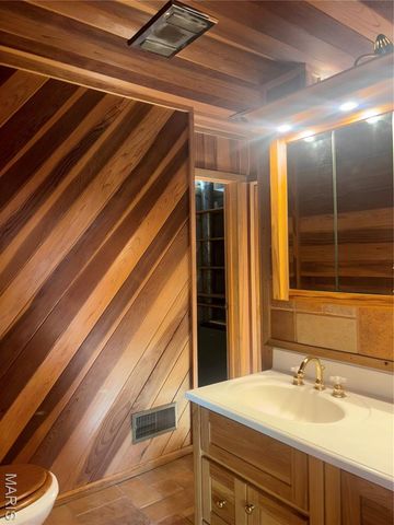 11 Glen Hollow Road, Glen Carbon, IL 62034