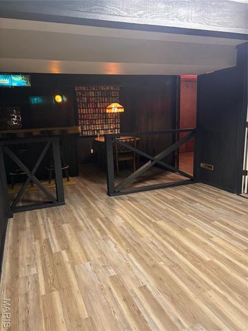 11 Glen Hollow Road, Glen Carbon, IL 62034