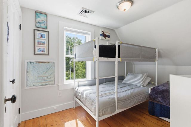 18 Nobscussett Road, Dennis, MA 02638