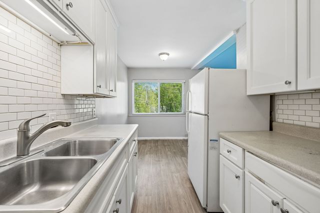 550 Harding Pl Apt E113, Nashville, TN 37211