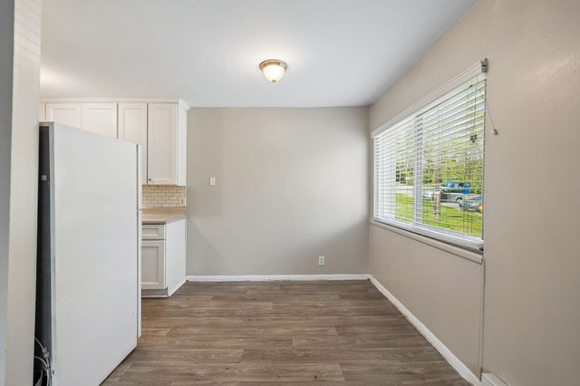 550 Harding Pl Apt E113, Nashville, TN 37211