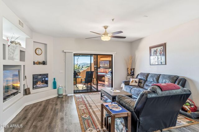 11011 N ZEPHYR Drive 105, Fountain Hills, AZ 85268