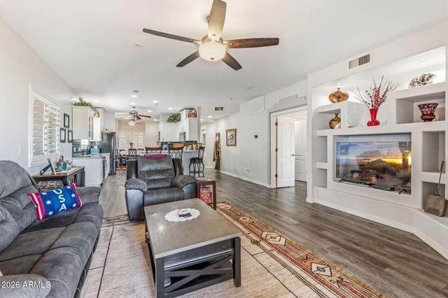 11011 N ZEPHYR Drive 105, Fountain Hills, AZ 85268