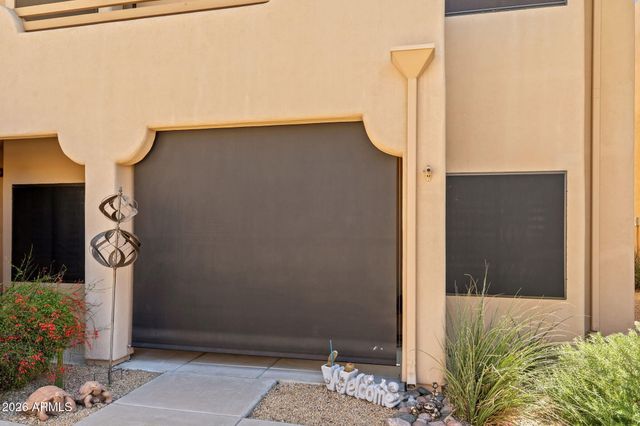 11011 N ZEPHYR Drive 105, Fountain Hills, AZ 85268