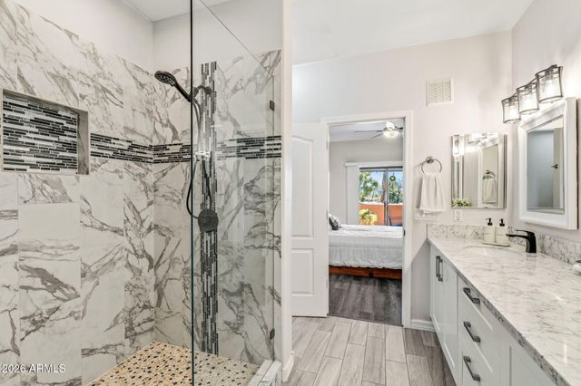 11011 N ZEPHYR Drive 105, Fountain Hills, AZ 85268