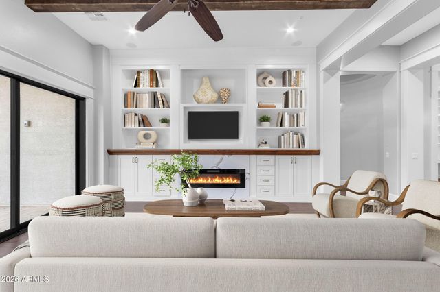 2457 E AMBER Court, Gilbert, AZ 85296