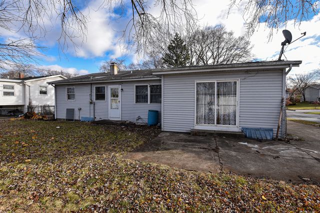 8766 S 83rd Court, Hickory Hills, IL 60457