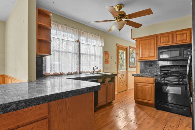 8766 S 83rd Court, Hickory Hills, IL 60457