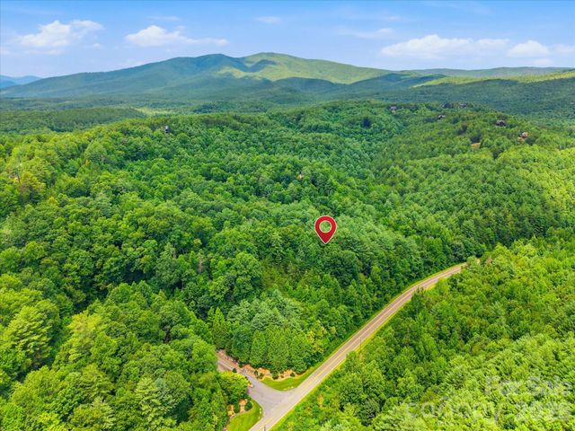 8542 Indian Trace 28, Nebo, NC 28761