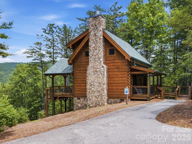 8542 Indian Trace 28, Nebo, NC 28761