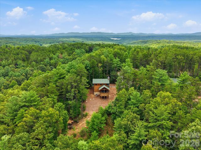 8542 Indian Trace 28, Nebo, NC 28761