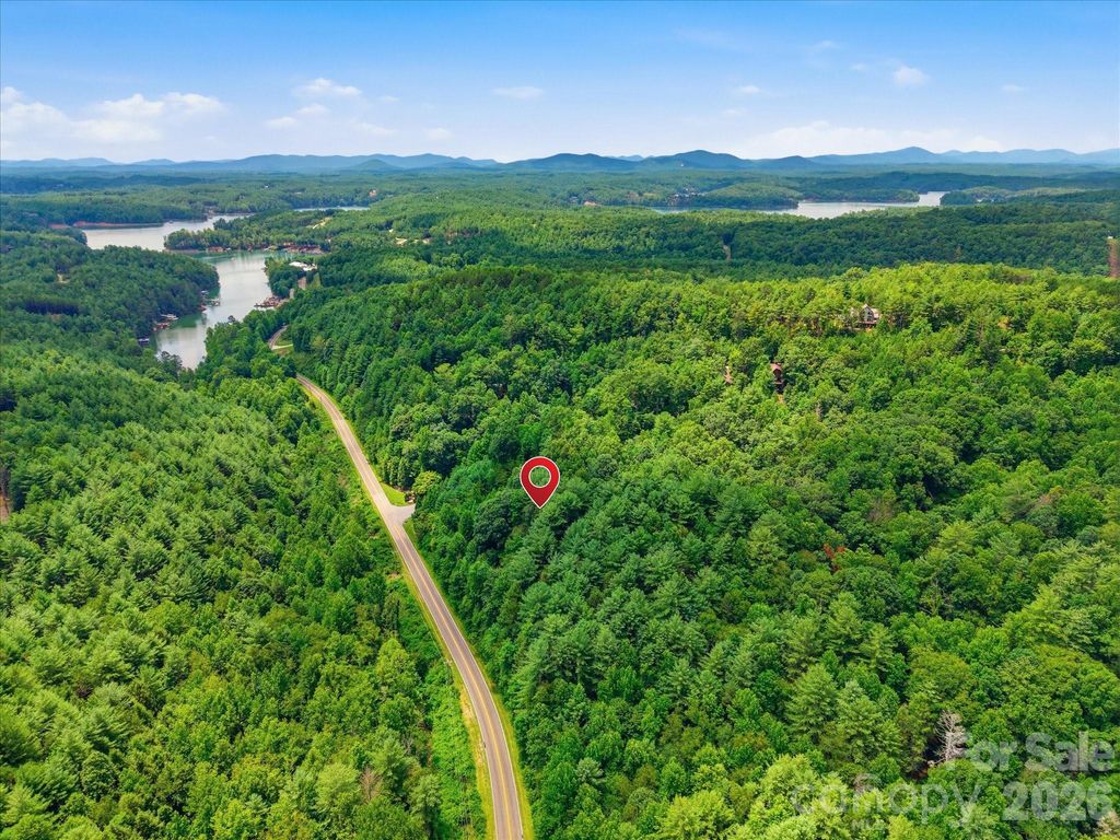 8542 Indian Trace 28, Nebo, NC 28761