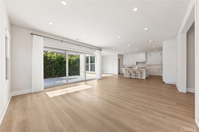 207 Alora, Irvine, CA 92618