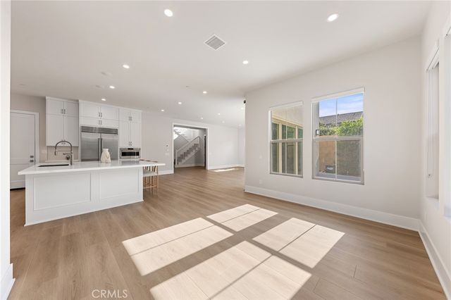207 Alora, Irvine, CA 92618
