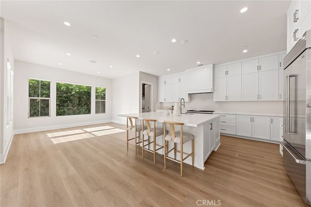 207 Alora, Irvine, CA 92618