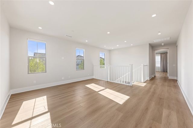 207 Alora, Irvine, CA 92618