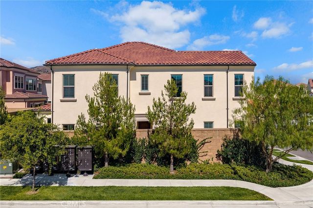 207 Alora, Irvine, CA 92618