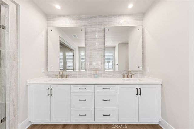 207 Alora, Irvine, CA 92618
