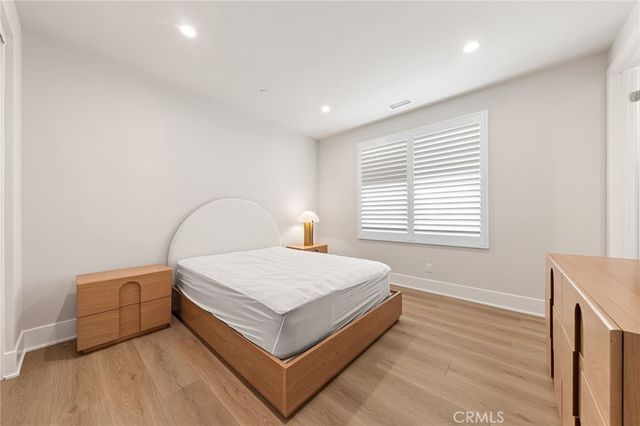 207 Alora, Irvine, CA 92618