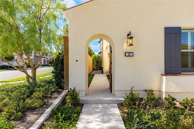 207 Alora, Irvine, CA 92618