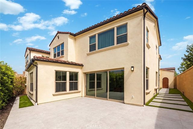 207 Alora, Irvine, CA 92618