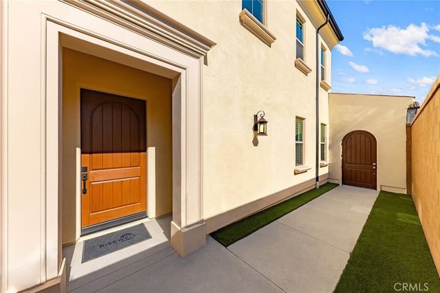 207 Alora, Irvine, CA 92618
