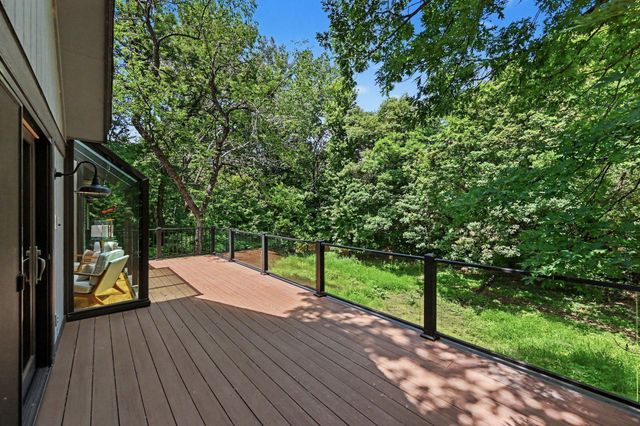 16480 Kingswood Drive, Lakeville, MN 55044