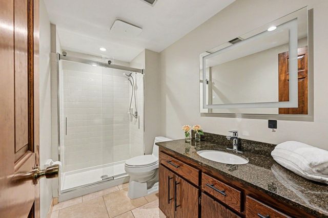16480 Kingswood Drive, Lakeville, MN 55044
