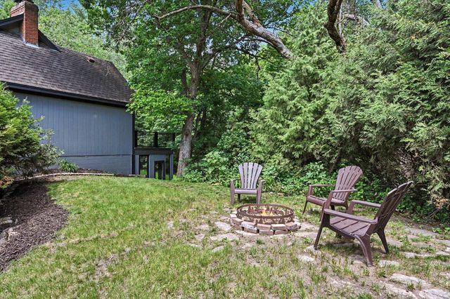 16480 Kingswood Drive, Lakeville, MN 55044