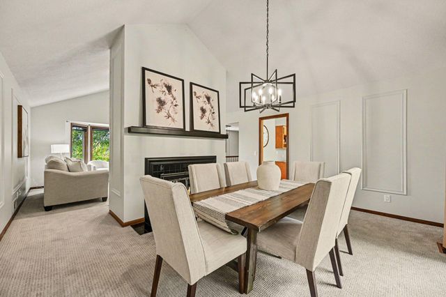 16480 Kingswood Drive, Lakeville, MN 55044