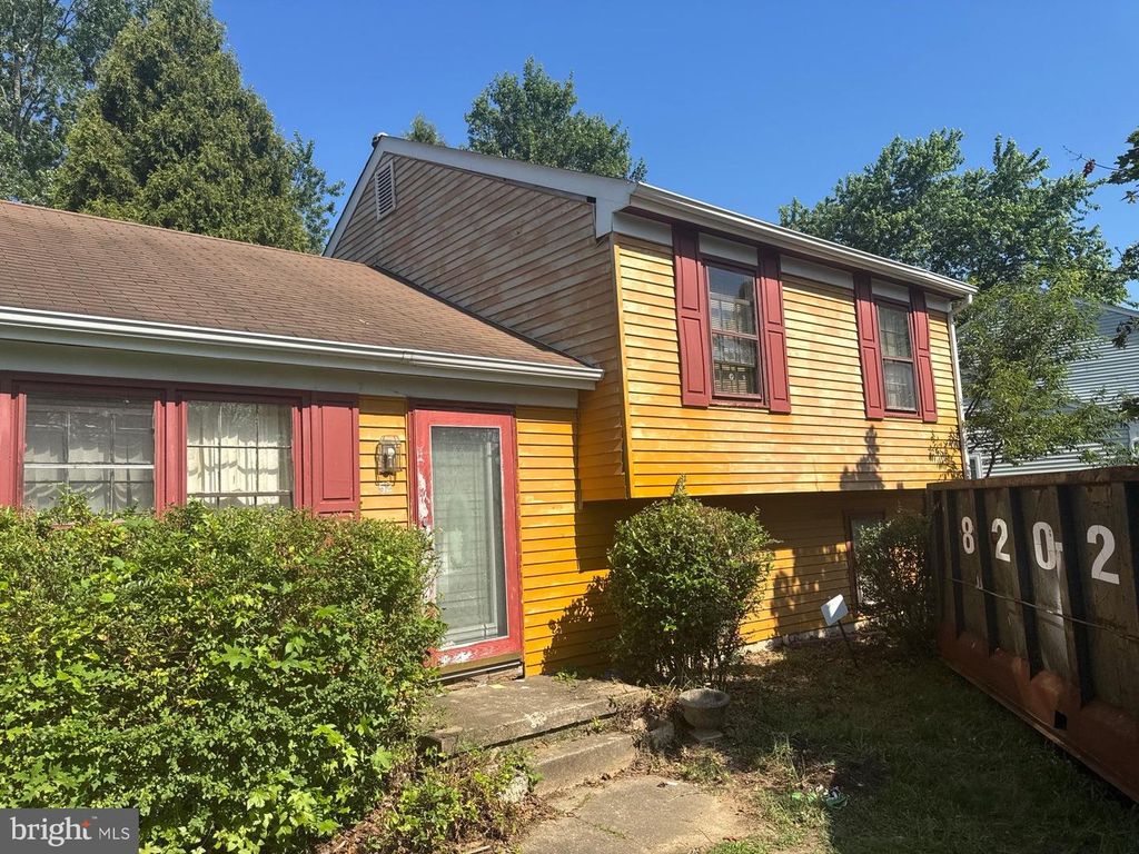 52 QUAIL HOLLOW DR, Dover, DE 19904