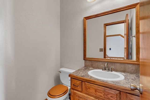 10901 W 1st St N, Wichita, KS 67212