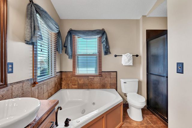 10901 W 1st St N, Wichita, KS 67212