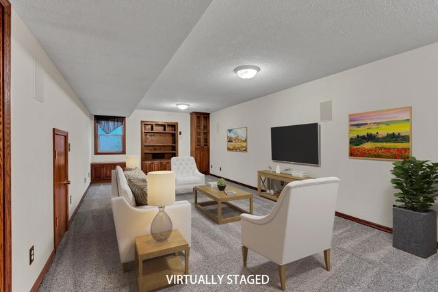 10901 W 1st St N, Wichita, KS 67212