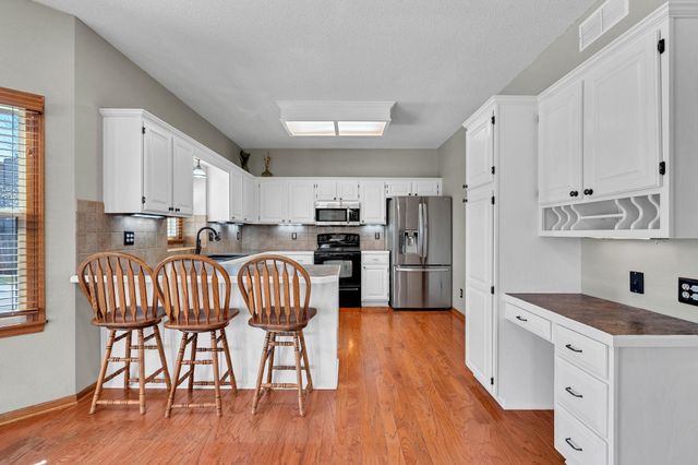 10901 W 1st St N, Wichita, KS 67212