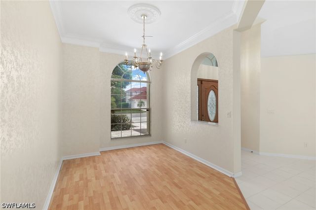 2053 E Crown Pointe BLVD, Naples, FL 34112