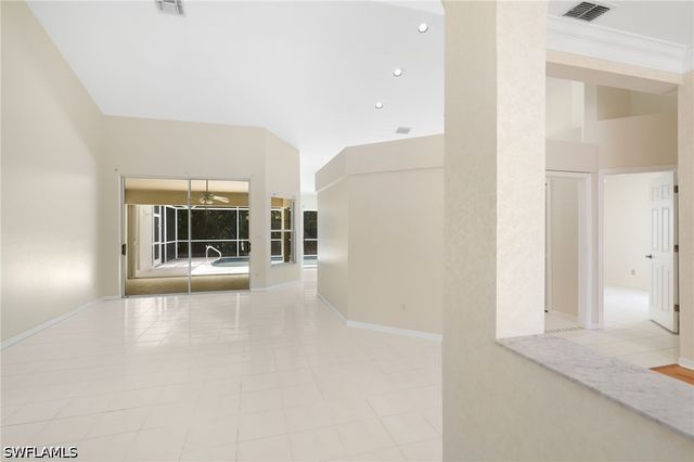 2053 E Crown Pointe BLVD, Naples, FL 34112