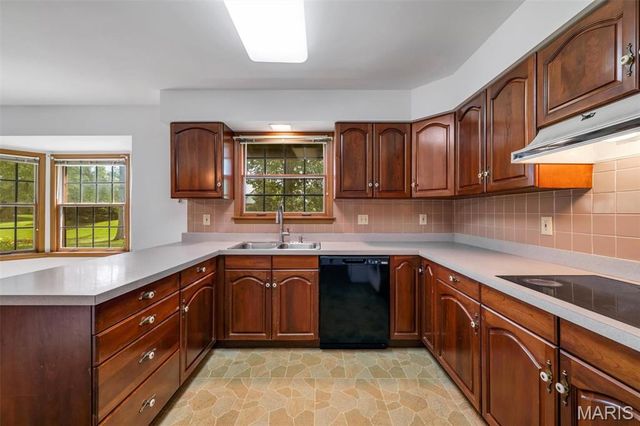 14830 Verdun Estates Drive, Florissant, MO 63034