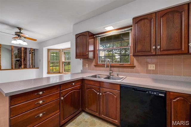 14830 Verdun Estates Drive, Florissant, MO 63034
