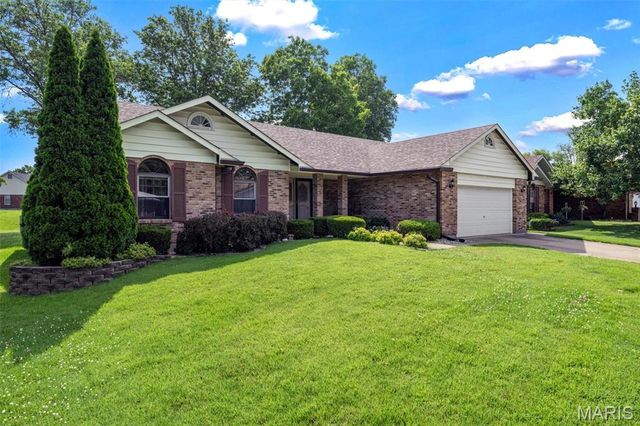 14830 Verdun Estates Drive, Florissant, MO 63034