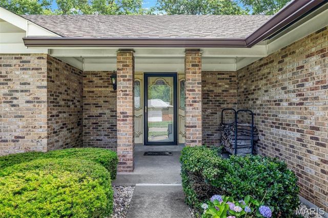 14830 Verdun Estates Drive, Florissant, MO 63034