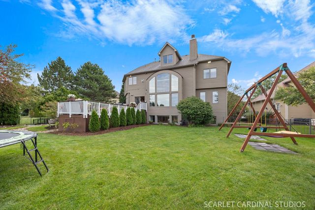 2275 Glouceston Lane, Naperville, IL 60564